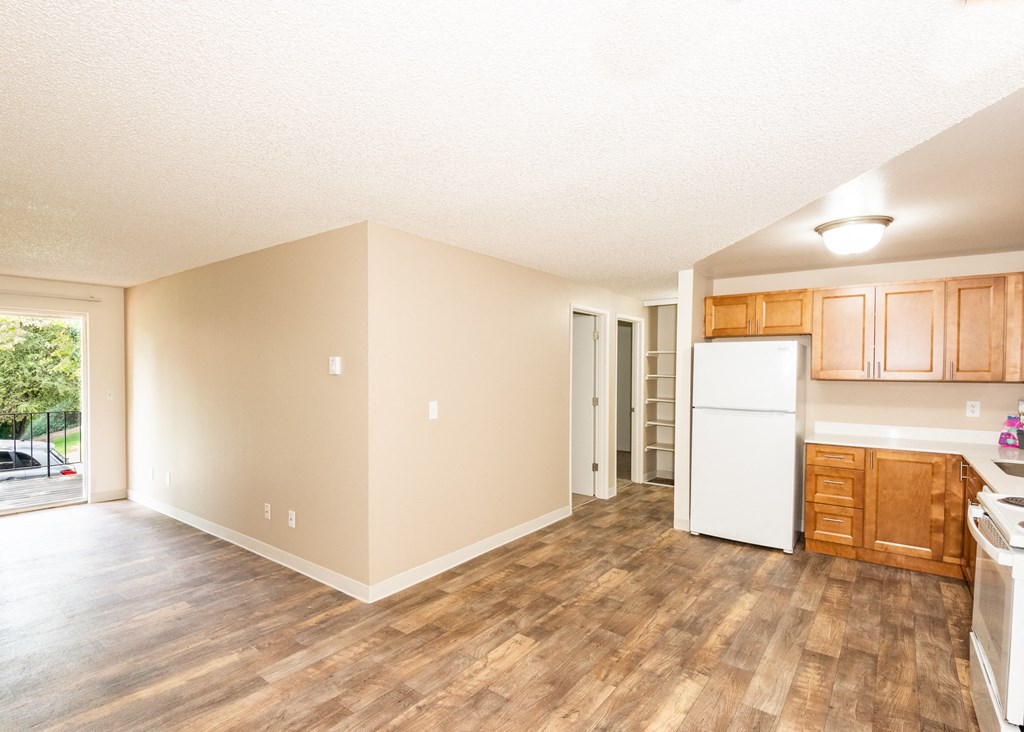 Creekside Commons Apartments Living Area