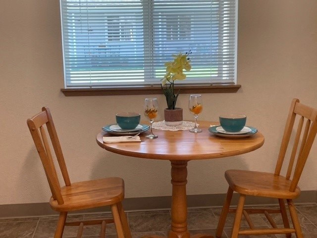 Highland Court Apartments Dining Area
