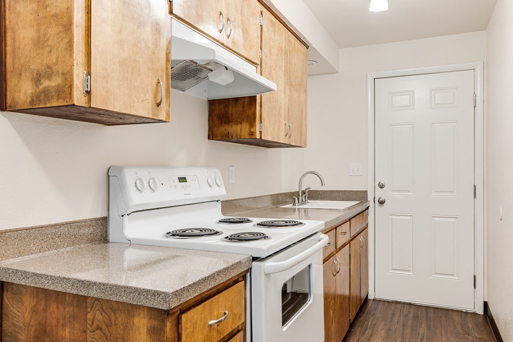Island Park Apartments Kitchen