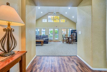 Community Room - Photo Gallery 16