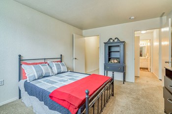 Bedroom - Photo Gallery 5