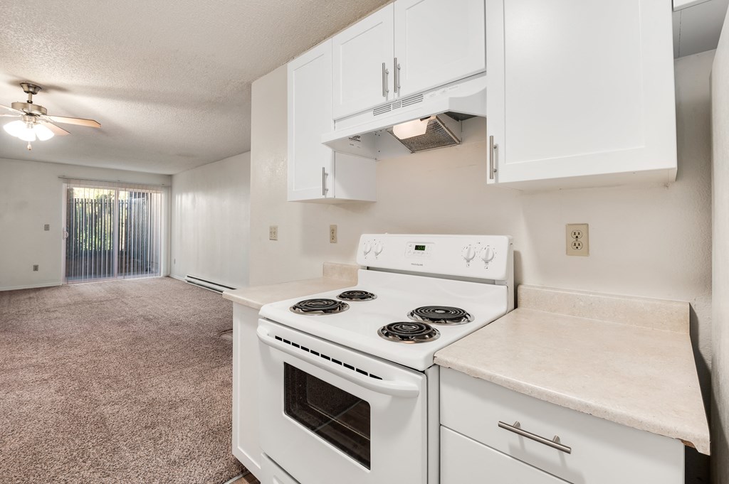 Quail Ridge Apartments Kitchen