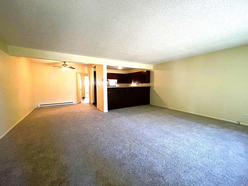 Living Room Fairmount Apartments Salem, OR