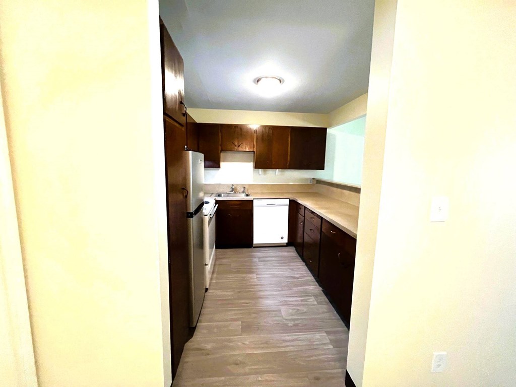 Fairmount Apartments Salem, OR kitchen