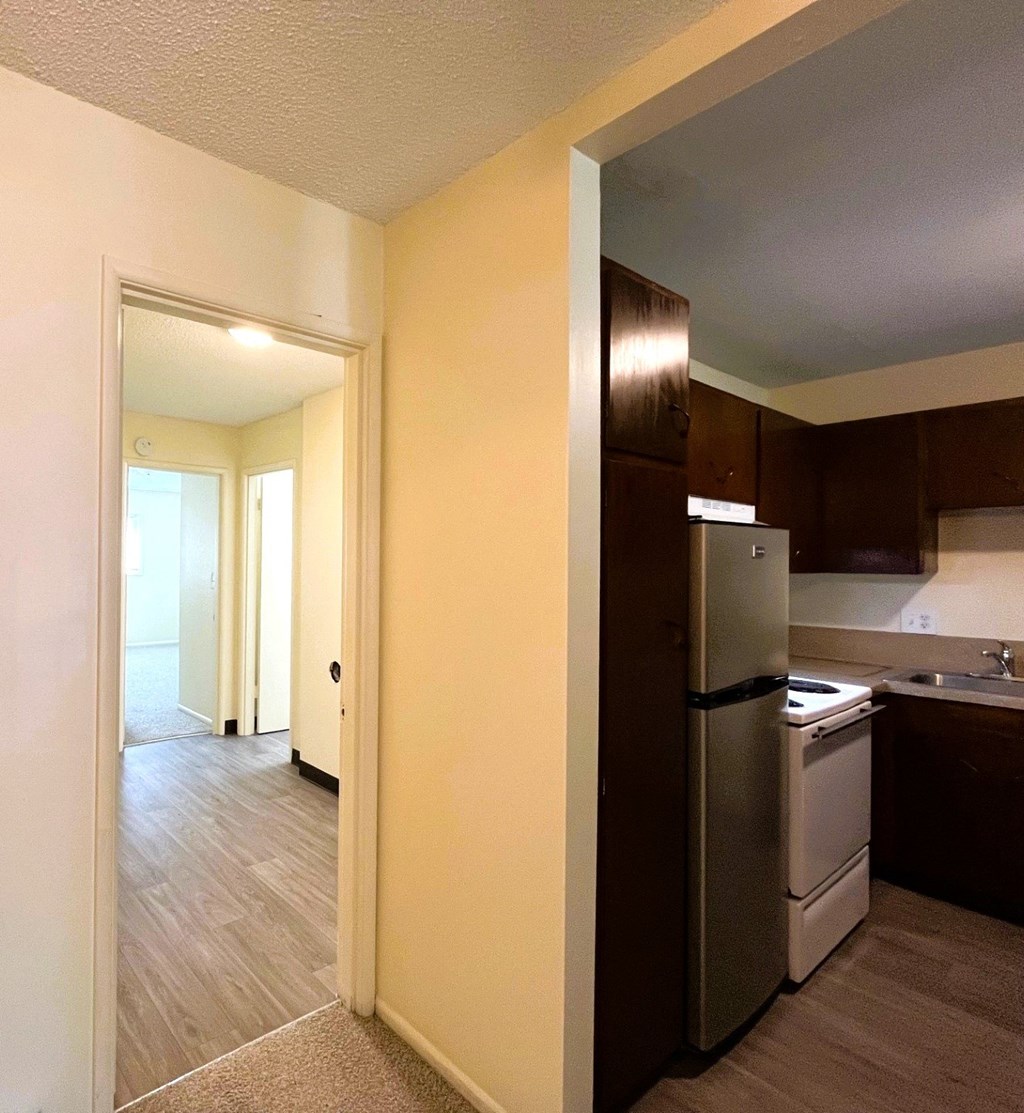 Fairmount Apartments Salem, OR kitchen and hall