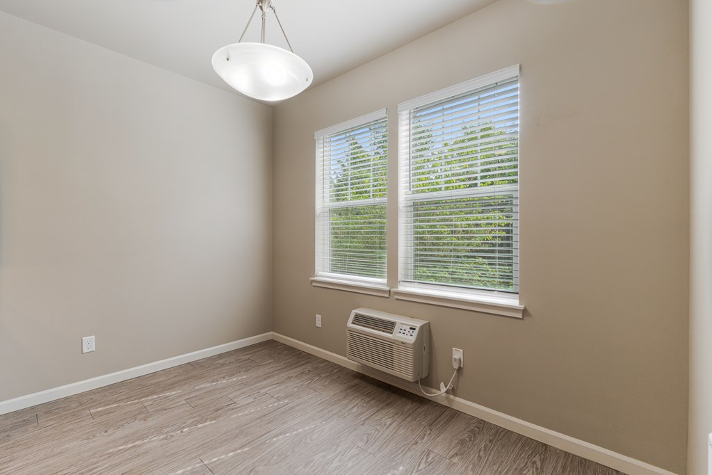 Bethany Apartments Dinning Area