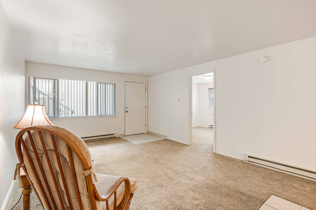 Candlewood Apartments Forest Grove, OR living room