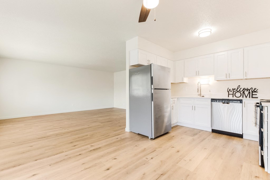 West Royal Apartments Kitchen