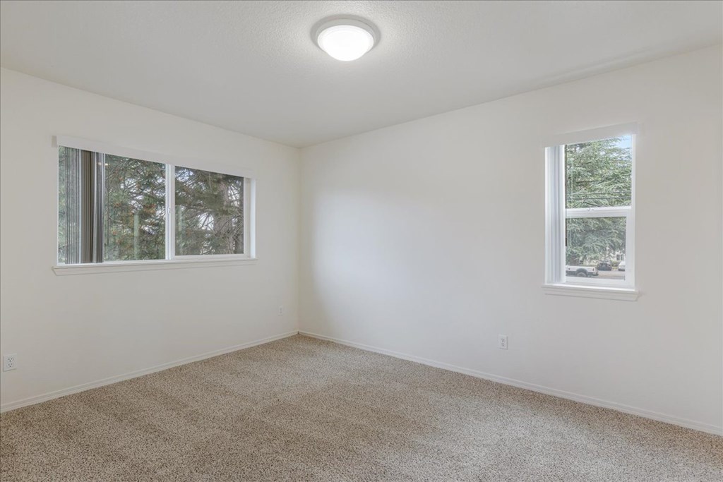 Cedar Grove Apartments Bedroom