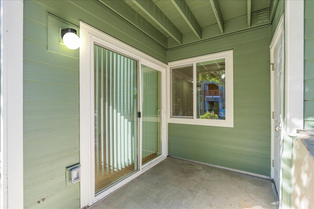 Cascade Woods sliding glass door and patio area