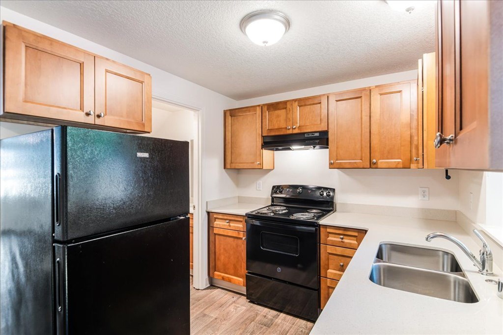 Lincoln Townhomes Kitchen