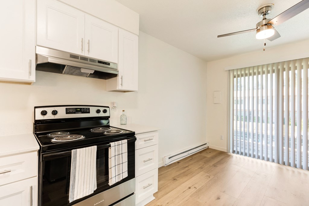 West Royal Apartments Kitchen