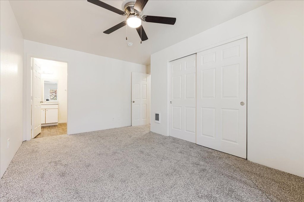 Farisswood Apartments Bedroom