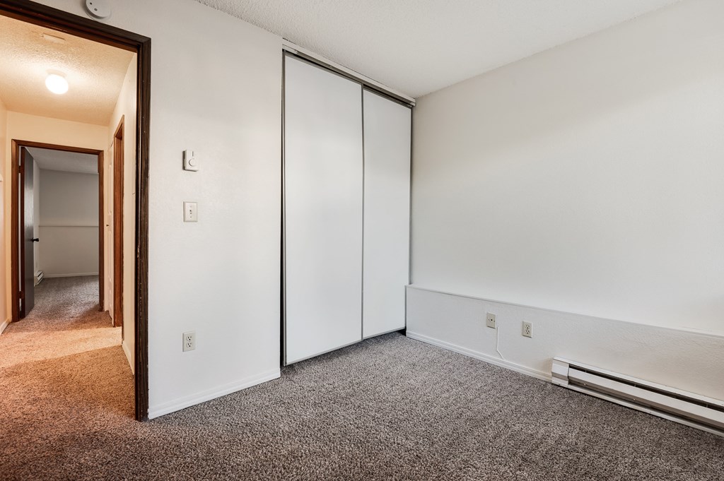 Quail Ridge Apartments Bedroom