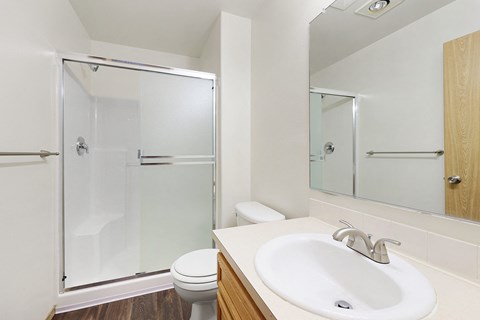 Andrea Place Apartments Bathroom