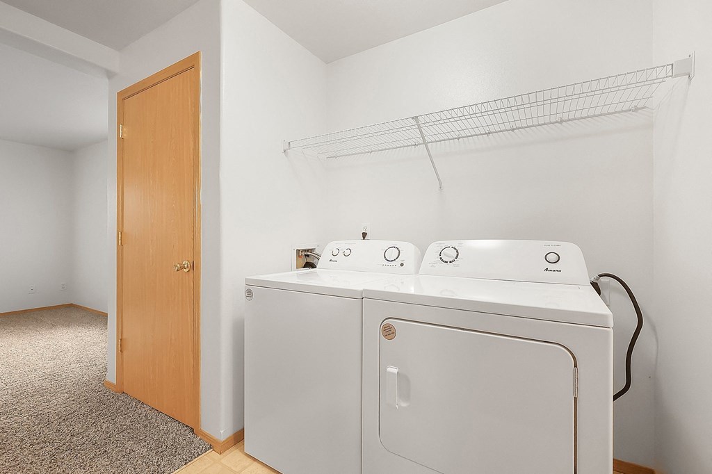 Zachary Park Apartments Washer & Dryer