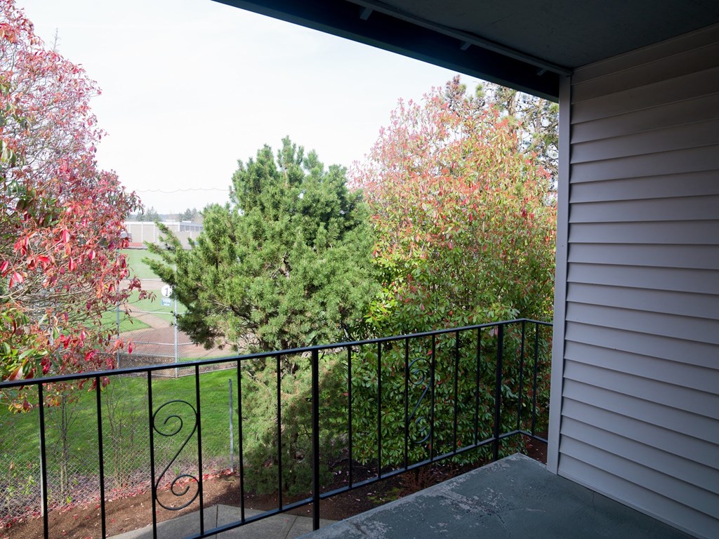 Meadow Ridge Beaverton Apartments  Patio View
