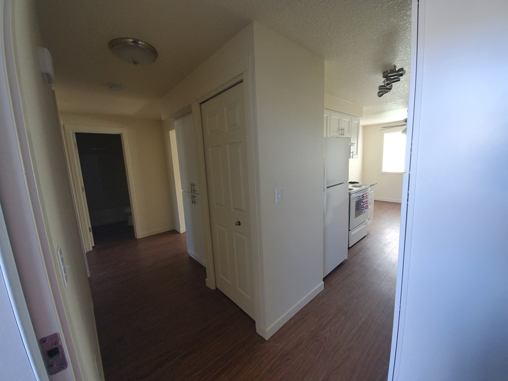 a look at the kitchen from the living room