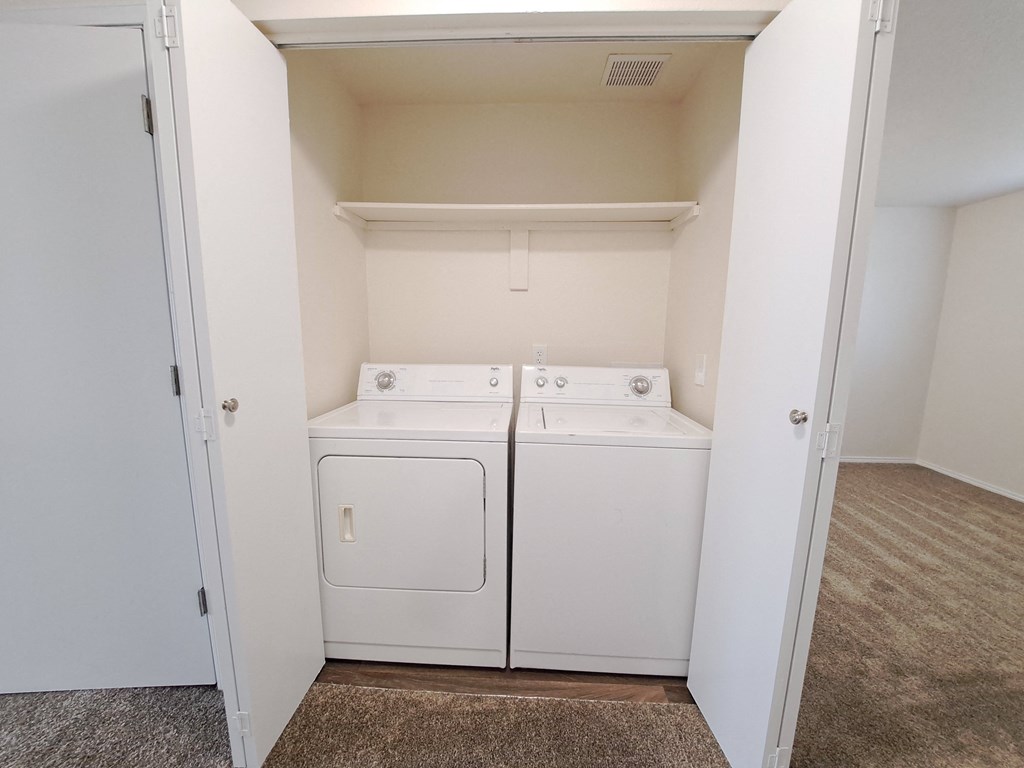 Park Avenue Village Apartments Washer & Dryer