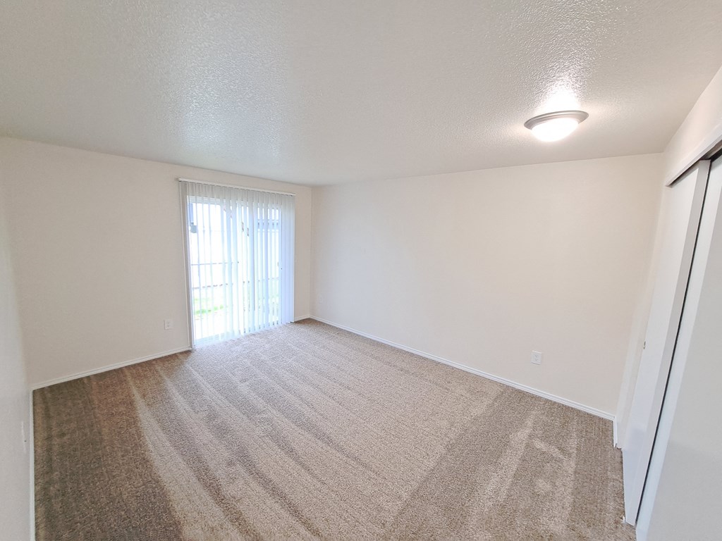 Park Avenue Village Apartments Bedroom