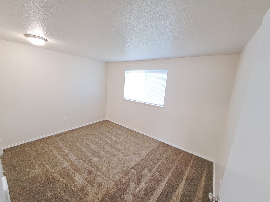 Park Avenue Village Apartments Bedroom