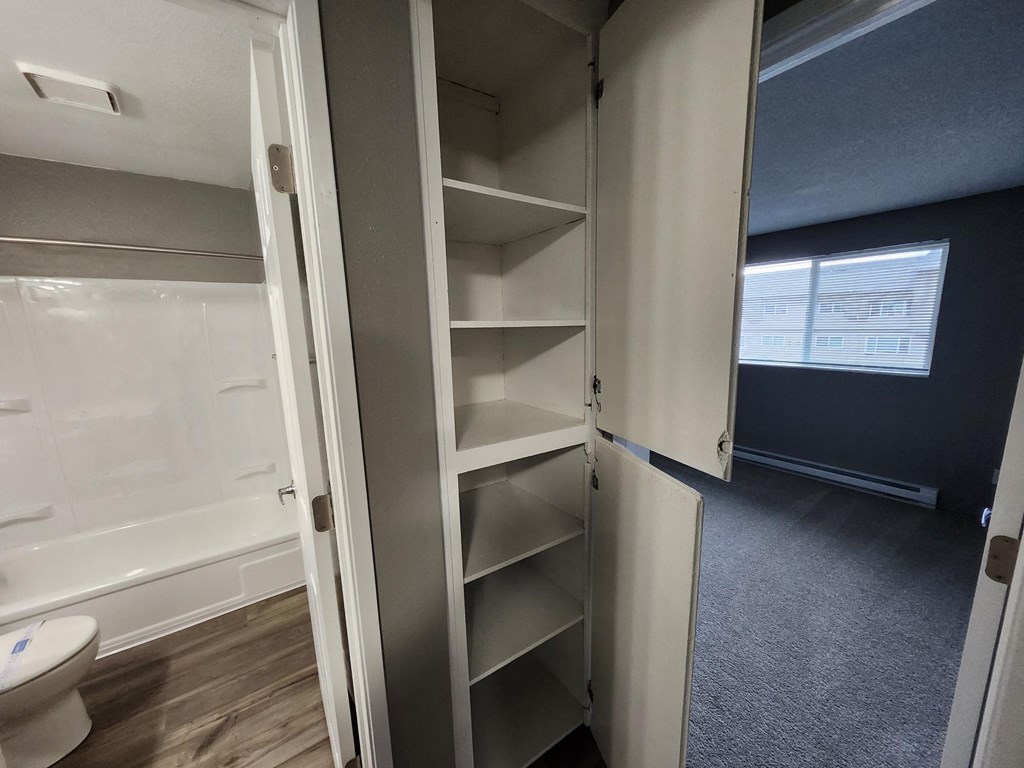 Riverbend Terrace Apartments Hallway