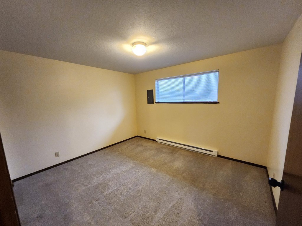 Bush Park Apartments Bedroom