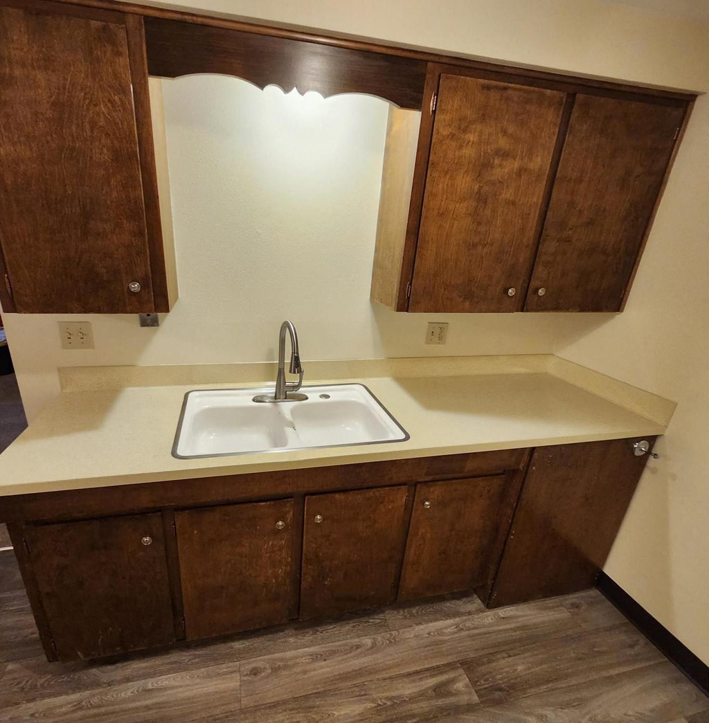 Bush Park Apartments Kitchen