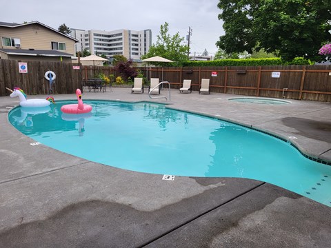 Townhouse Square Apartments Pool
