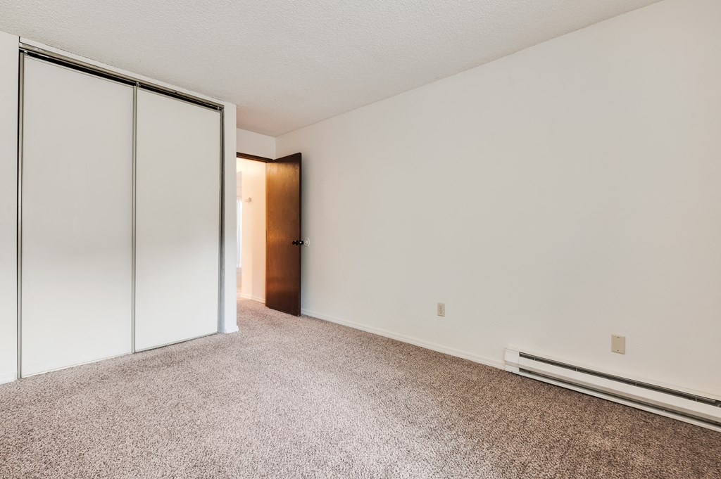 Quail Ridge Apartments Bedroom