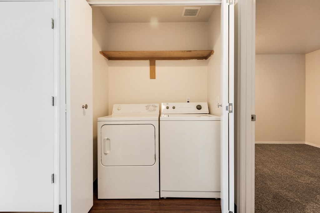 Park Avenue Village Apartments Laundry Area