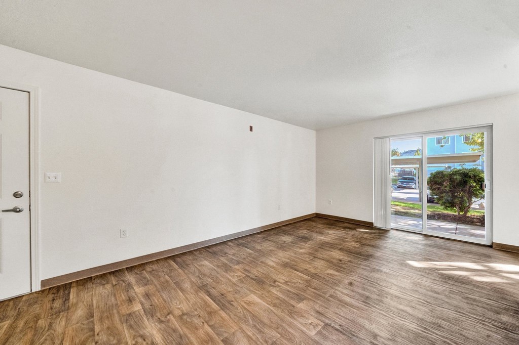 new floor hardwood living room Aloha Oregon Quatama Village Apartments 