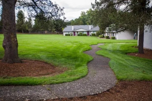 Somerset West Apartments - Portland, Oregon