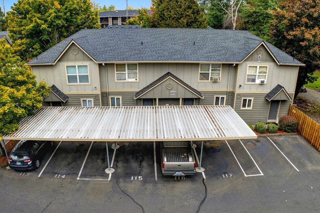 Tuxedo Park Apartments Car Port
