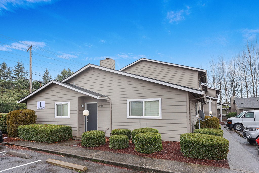 Building  Applegate Apartments Portland