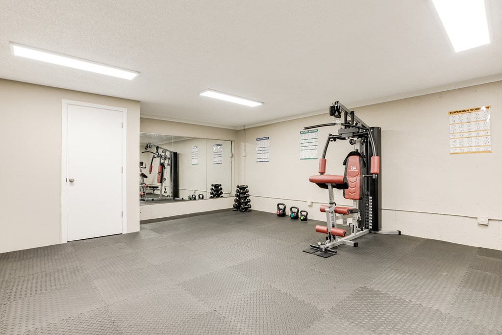 the preserve at ballantyne commons fitness room with gym equipment