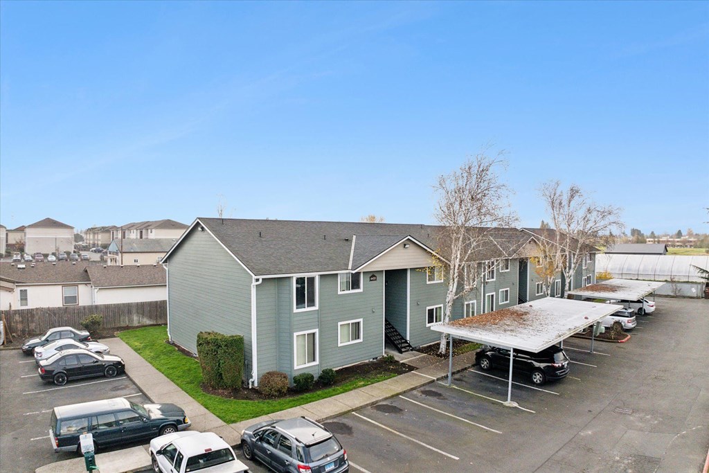 Oak Park Village Apartments Exterior Building