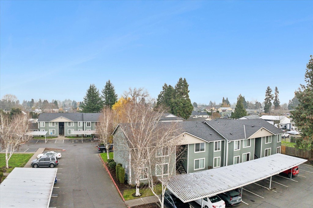 Oak Park Village Apartments Aerial view