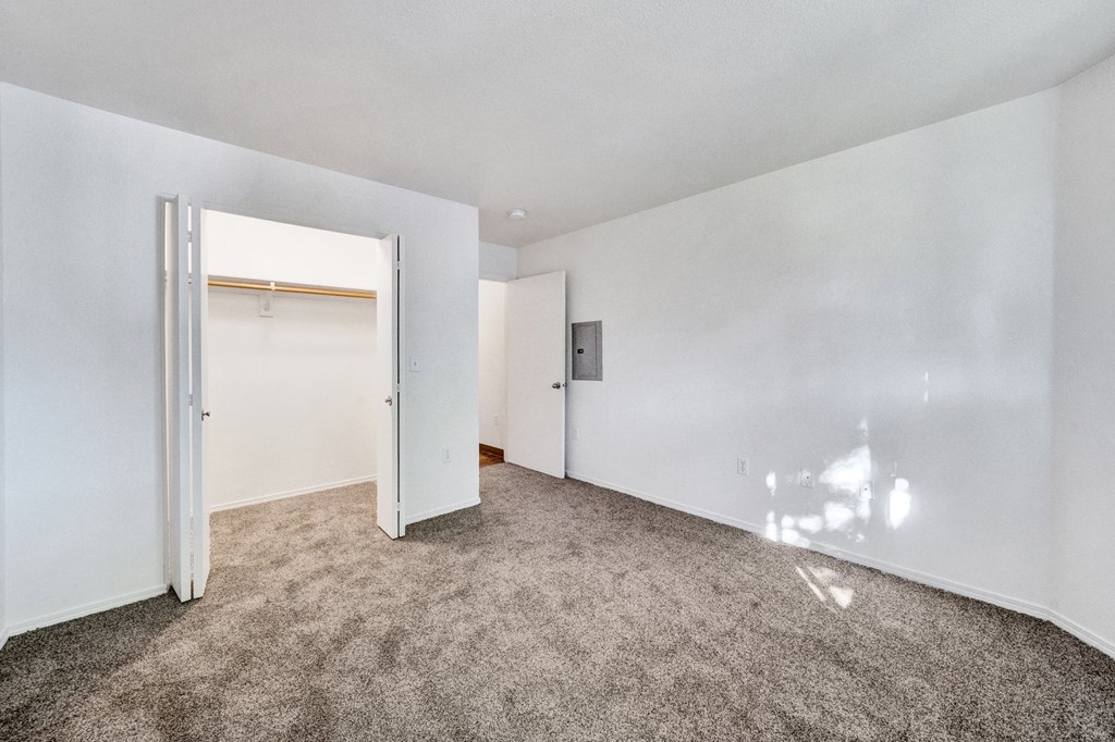 guest bedroom 1 Aloha Oregon Quatama Village Apartments 