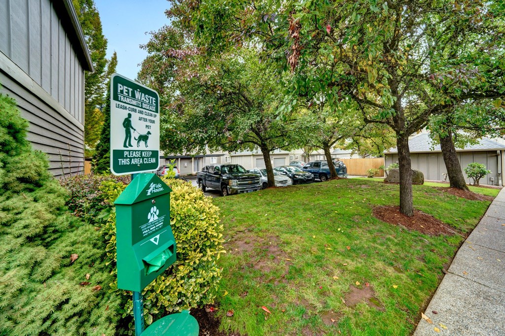 Tuxedo Park Apartments Exterior