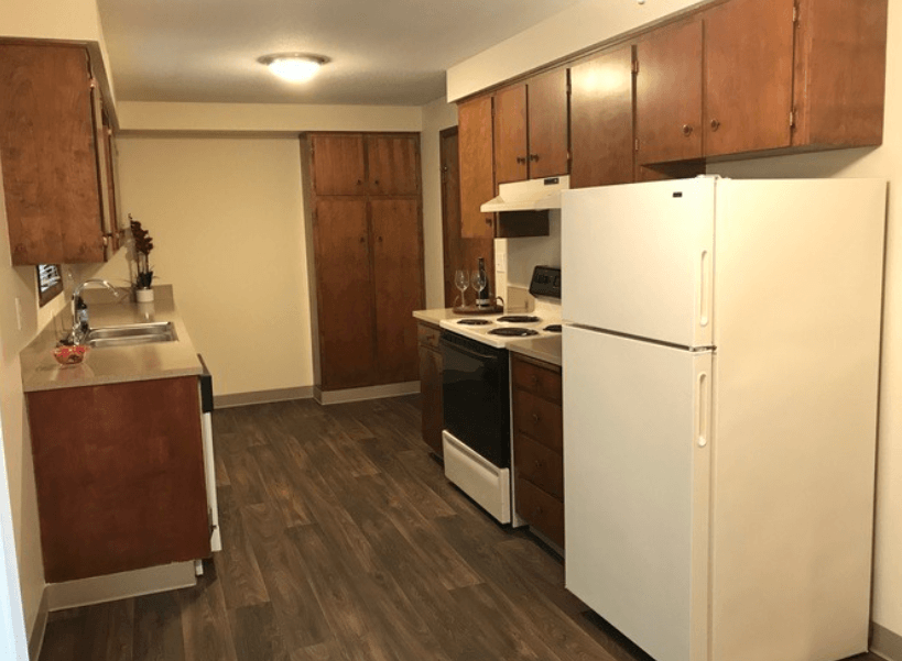 Hopkins Horizon Apartments Kitchen