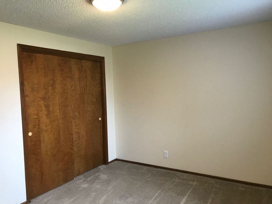 Hopkins Horizon Apartments Bedroom