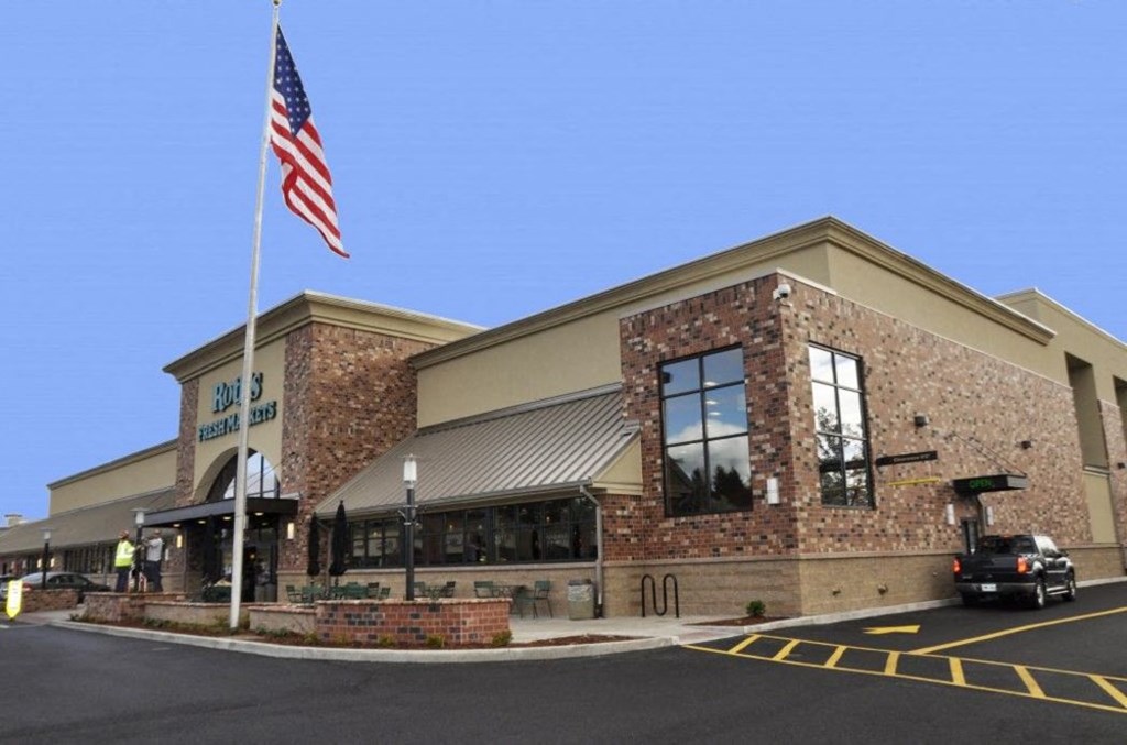 Riverbend Terrace Apartments Nearby Shopping