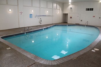 Indoor Pool - Photo Gallery 5