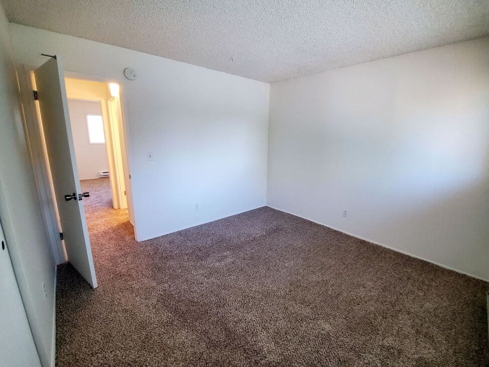 Kristin Apartments Bedroom