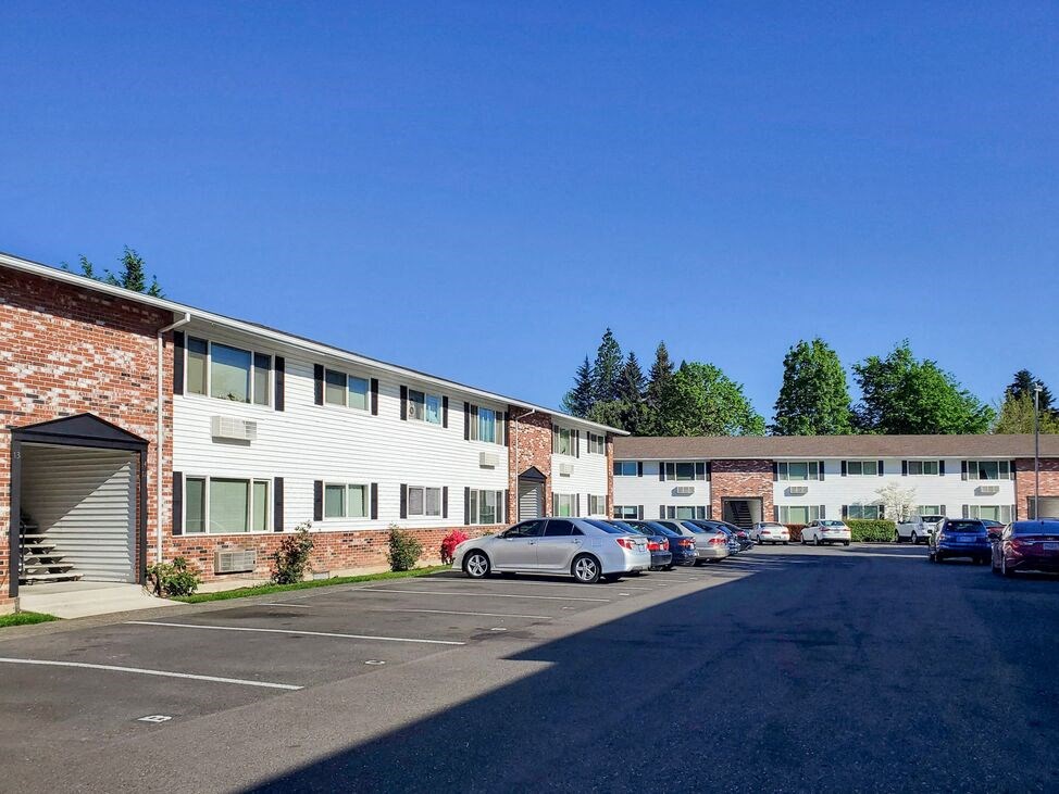 Kristin Apartments Exterior