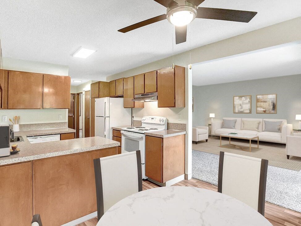 Dining Room River Cliff Apartments Milwaukie Oregon 