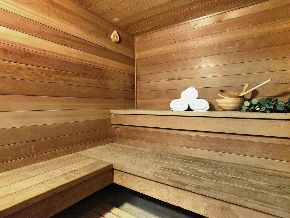 Sauna River Cliff Apartments Milwaukie Oregon 