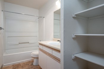 Bathroom Shelves - Photo Gallery 18