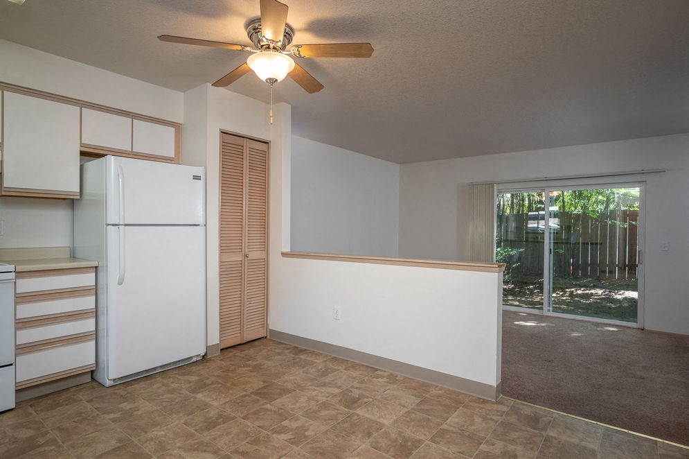 Tuxedo Park Apartments Living Room